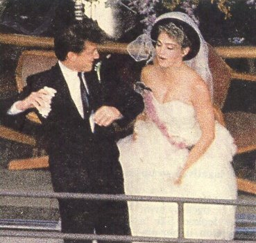 Στιγμιότυπο από τον γάμο της Μαντόνα με τον Σον Πεν