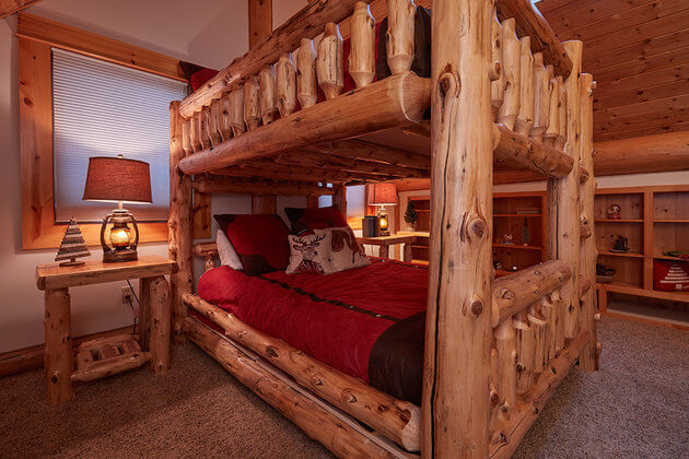 o-agios-basilis-poulaei-to-spiti-tou-4-2