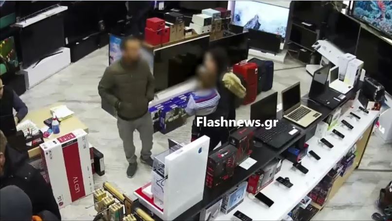 Καρέ-καρέ η κλοπή σε κατάστημα στα Χανιά