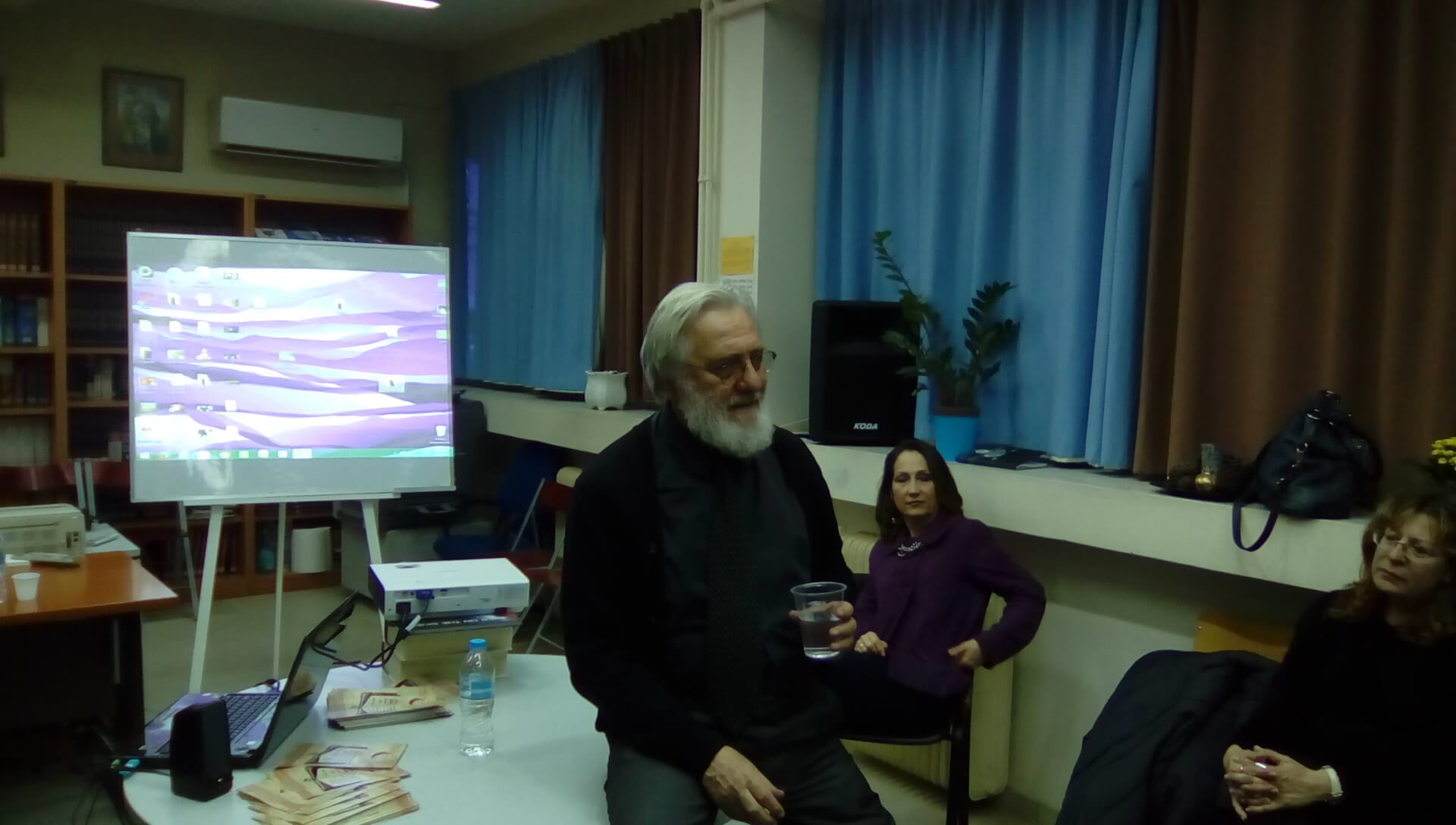 ΔΗ.ΘΕ.ΜΑ.: «Κάθε Τρίτη και Κάτι Άλλο»