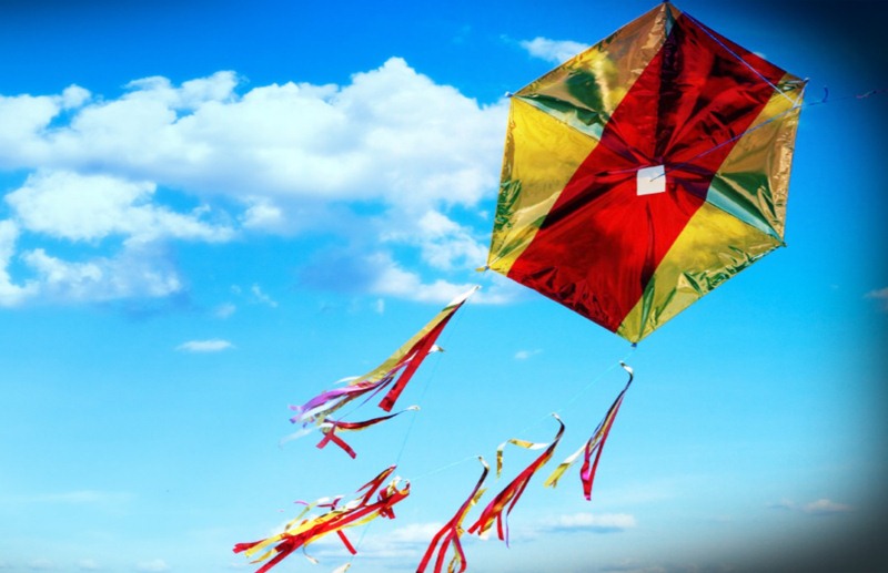 Πώς να φτιάξετε το δικό σας χαρταετό! (οδηγίες)