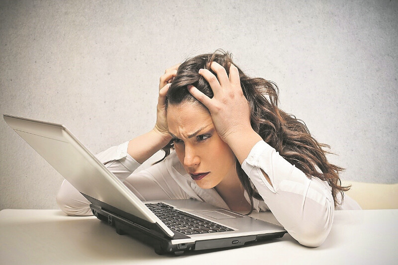 Η κυράτσα, οι πορνοστάρ και επιτέλους ένας άντρας