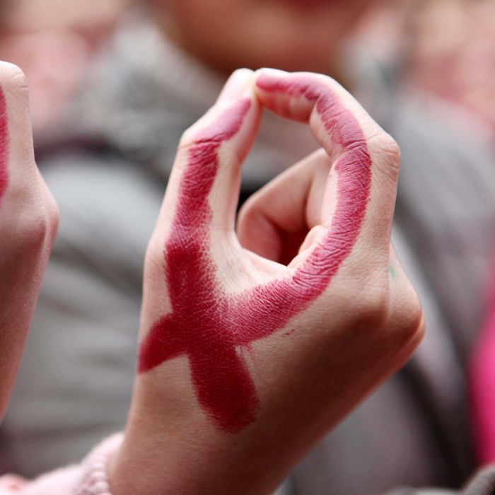 Η κόκκινη κορδέλα του AIDS