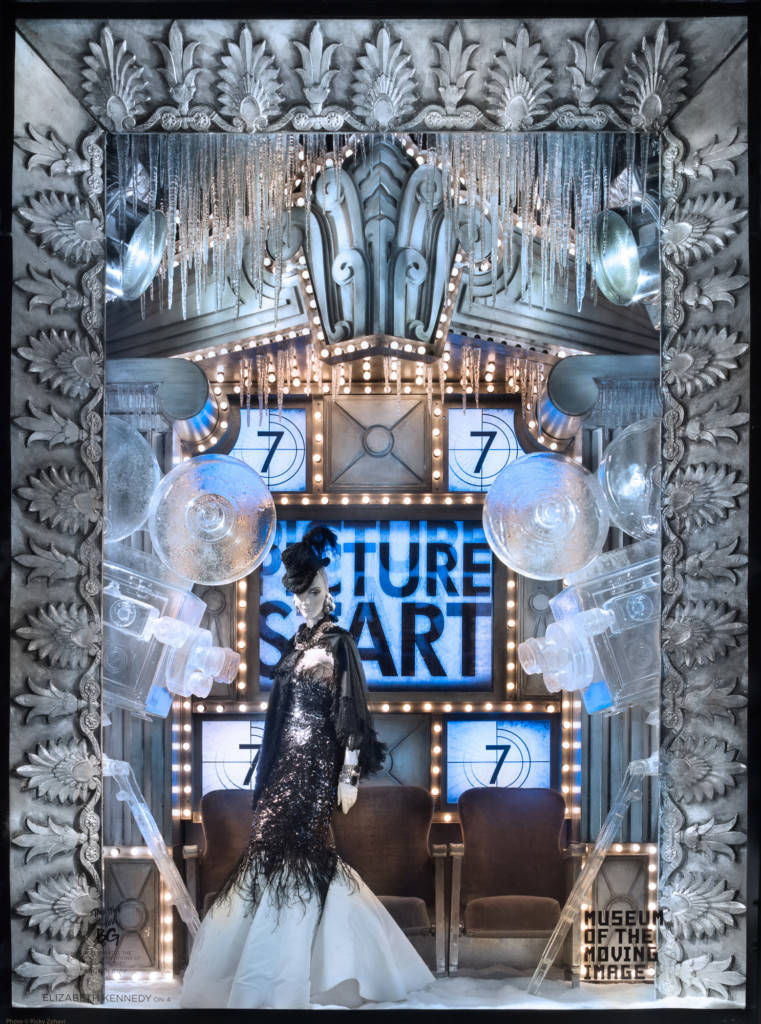 Έτσι στολίστηκε φέτος η διασημότερη χριστουγεννιάτικη βιτρίνα