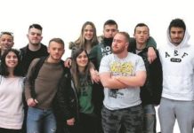 15μελές Λυκείου Νέας Μάκρης