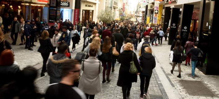 Ανοιχτά σήμερα και αύριο τα καταστήματα