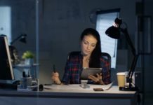 Πως η νυχτερινή εργασία επηρεάζει την υγεία των γυναικών