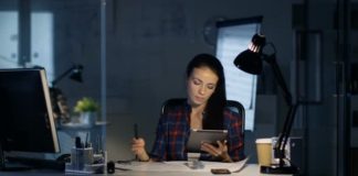Πως η νυχτερινή εργασία επηρεάζει την υγεία των γυναικών