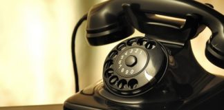 Χάσμα γενεών: Τι συνέβη όταν η νέα γενιά συναντά την παλιά τεχνολογία;