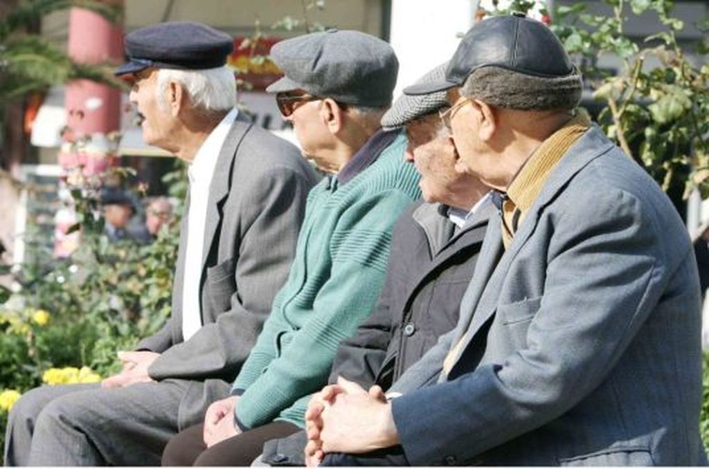 Τέσσερις αλλαγές στις συντάξεις που τις μειώνουν