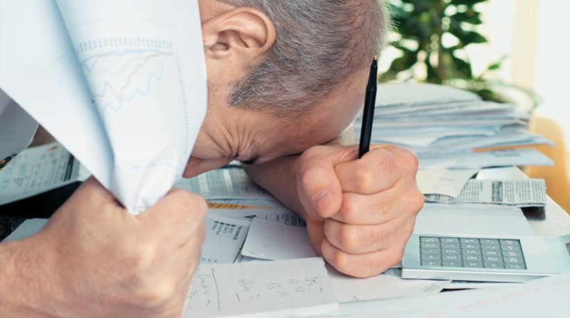 ΡΕΚΟΡ όλων των εποχών: Πόσα χρωστάνε οι Έλληνες στο Δημόσιο