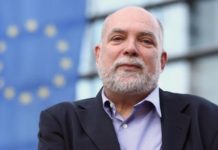 Ο Γιάνης με το ένα «ν», μας κόστισε... πολλά δις!