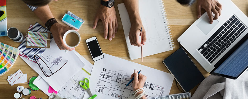 Οι Έλληνες δουλεύουν τις περισσότερες ώρες από τους Ευρωπαίους