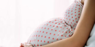 Μια 13χρονη Ελληνίδα γέννησε στο Λαύριο - Η ανακοίνωση του Κέντρου Υγείας