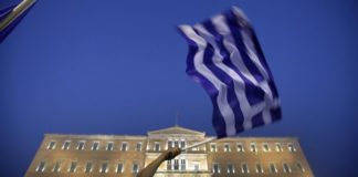 Οι Έλληνες έχουν χρεοκοπήσει, η Ελλάδα όμως καλυτερεύει