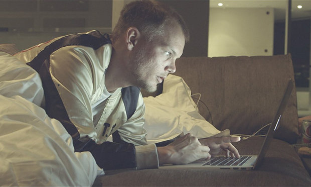 «Avicii: True Stories»: Το προφητικό ντοκιματέρ για τη ζωή του DJ