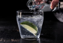 Πίνεις τζιν τόνικ; Τότε μάλλον είσαι ψυχοπαθής