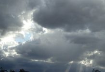 Καιρός: Βροχές και ήλιος την Παρασκεύη