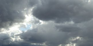 Καιρός: Βροχές και ήλιος την Παρασκεύη