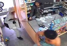Απίστευτο! Έδιωξαν ληστές από παντοπωλείο με... τσίλι!