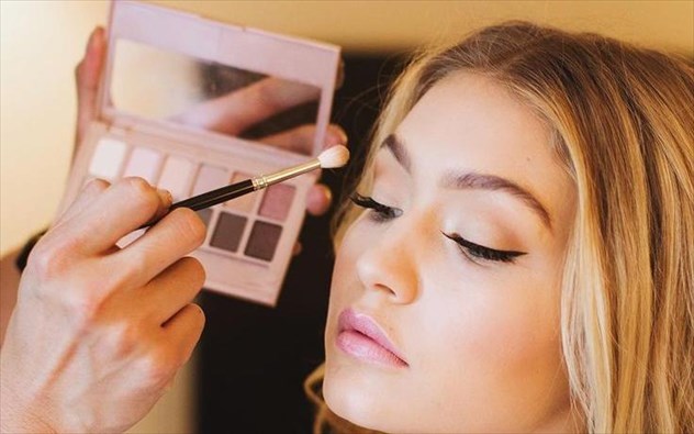 Προσοχή: Αυτά είναι τα τοξικά συστατικών των καλλυντικών