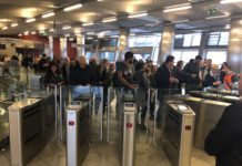 Κι άλλες καθυστερήσεις στο ηλεκτρονικό εισιτήριο του μετρό - Πότε θα κλείσουν όλες μπάρες;
