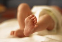 Εξαφάνιση βρέφους! Συναγερμός στο «Χαμόγελο του Παιδιού»
