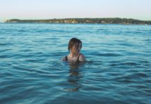 Πόσο καλό κάνει το θαλασσινό νερό στην υγεία μας;