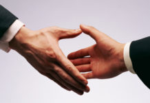 Πώς από μια χειραψία ενός ασθενούς με καρκίνο καταλαβαίνεις πόσο θα ζήσει