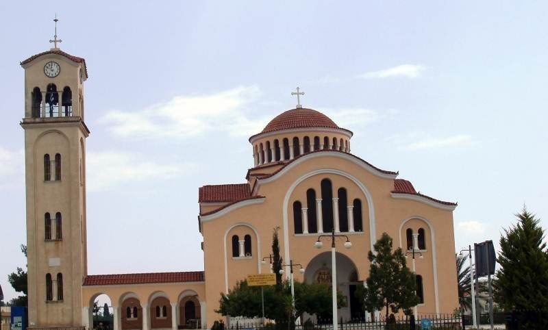 Ο ιερός ναός Αγίου Κωνσταντίνου & Ελένης της Νέας Μάκρης γιορτάζει - Το πρόγραμμα