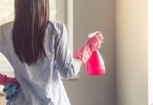 Να φοράς πάντα γάντια όταν καθαρίζεις - Δες τι μπορεί να πάθεις