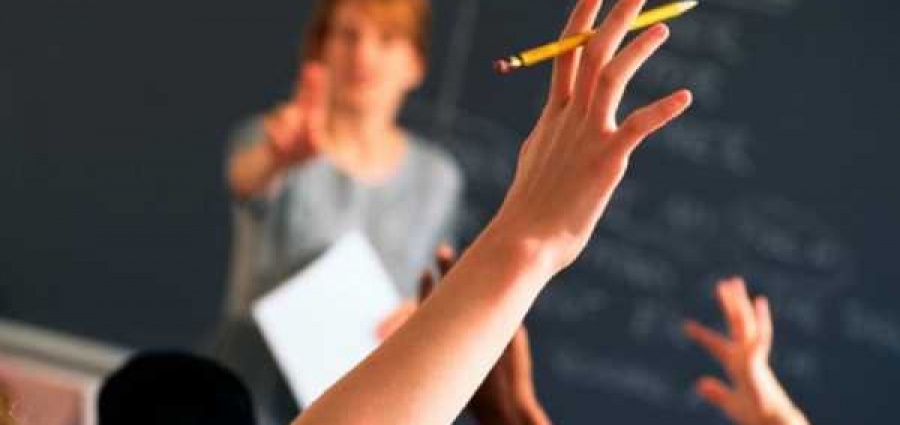 Πόσο λεφτά ξοδεύουν οι γονείς στα φροντιστήρια, ιδιαίτερα & σπουδές;