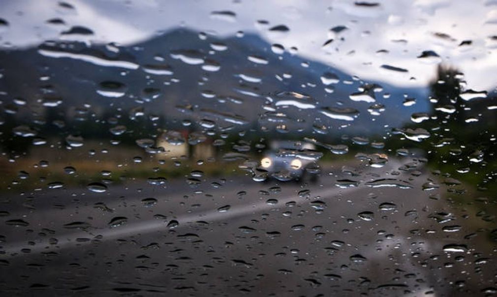 Καιρός: Παραμένει η κακοκαιρία και σήμερα