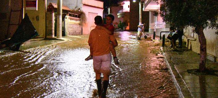 Μάνδρα: Συνεχίζεται ο εφιάλτης 7 μήνες μετά - Πλημμύρισε η περιοχή