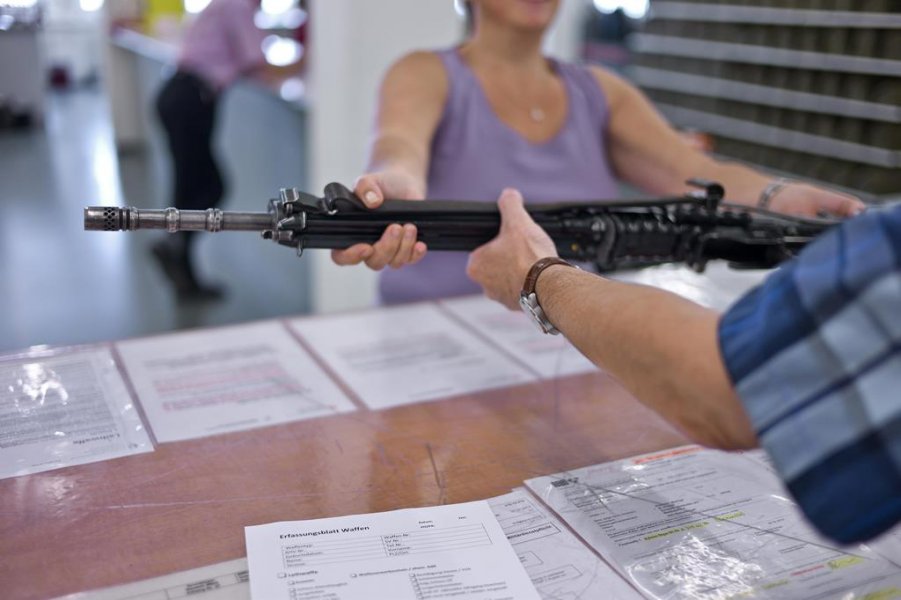 Νέα έρευνα για την οπλοκατοχή παγκοσμίως - Πόσα όπλα έχουν Έλληνες;