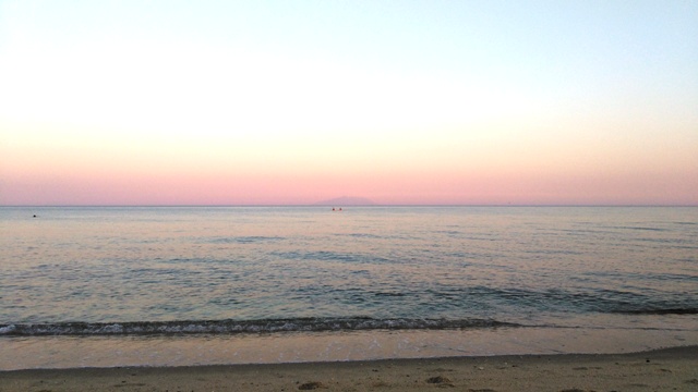 Καιρός: Με πολύ ζέστη ξεκινάει η εβδομάδα