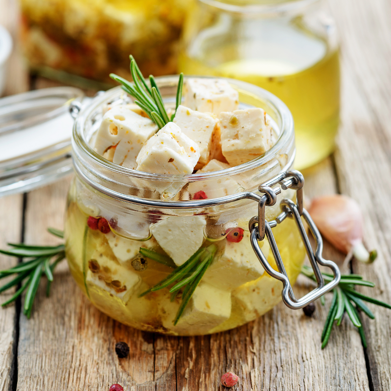 Πώς να διατηρήσετε τη φέτα για μήνες