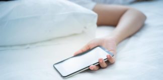 Γι' αυτό δεν ονειρευόμαστε σχεδόν ποτέ το κινητό μας