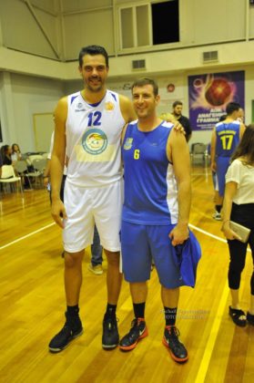 &Sigma;&upsilon;&gamma;&kappa;&iota;&nu;&eta;&tau;&iota;&kappa;ό&sigmaf; &omicron; &phi;&iota;&lambda;&alpha;&nu;&theta;&rho;&omega;&pi;&iota;&kappa;ό&sigmaf; &alpha;&gamma;ώ&nu;&alpha;&sigmaf; &mu;&pi;ά&sigma;&kappa;&epsilon;&tau; &gamma;&iota;&alpha; &tau;&eta; &sigma;&tau;ή&rho;&iota;&xi;&eta; &tau;&omega;&nu; &pi;&upsilon;&rho;&omicron;&pi;&lambda;ή&kappa;&tau;&omega;&nu;