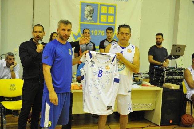 &Sigma;&upsilon;&gamma;&kappa;&iota;&nu;&eta;&tau;&iota;&kappa;ό&sigmaf; &omicron; &phi;&iota;&lambda;&alpha;&nu;&theta;&rho;&omega;&pi;&iota;&kappa;ό&sigmaf; &alpha;&gamma;ώ&nu;&alpha;&sigmaf; &mu;&pi;ά&sigma;&kappa;&epsilon;&tau; &gamma;&iota;&alpha; &tau;&eta; &sigma;&tau;ή&rho;&iota;&xi;&eta; &tau;&omega;&nu; &pi;&upsilon;&rho;&omicron;&pi;&lambda;ή&kappa;&tau;&omega;&nu;