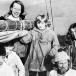 «Υποσχεθήκαμε να μη φάμε ο ένας τον άλλο»: 38 ημέρες στον ωκεανό, κυκλωμένοι από καρχαρίες