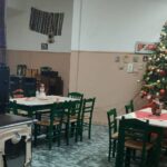 Ρεβεγιόν Χριστουγέννων στη Γωνιά του Μαραθώνα με ελεύθερη είσοδο, πλούσιο μενού και ζωντανή μουσική!