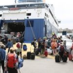 Μεγάλη έξοδος από τη Ραφήνα: Πάνω από 20.000 επιβάτες σε δύο ημέρες
