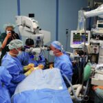 Μικροχειρουργικό ρομπότ πραγματοποίησε ένεση κάτω από τον αμφιβληστροειδή με ακρίβεια χιλιοστού
