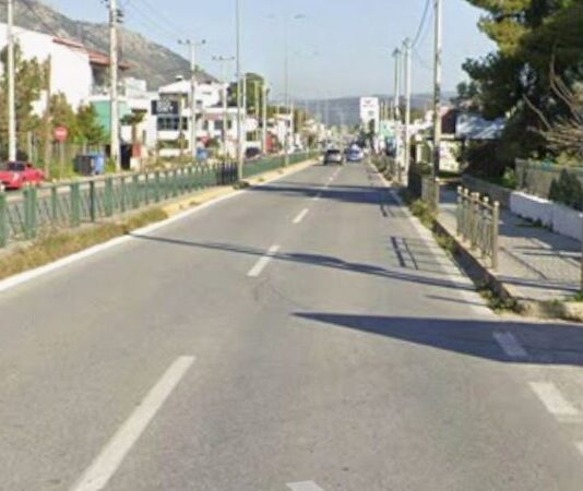 Έργα αποχέτευσης σε δρόμο του Δήμου Μαραθώνος