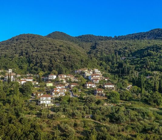 Πανοραμική άποψη της Ανάληψης Αιτωλοακαρνανίας