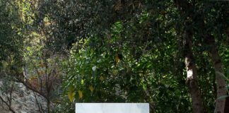 Μνημείο αφιερωμένο στον Κωνσταντίνο Κουκίδη