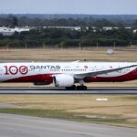 Αεροσκάφος Boeing 787-9 της Qantas στο αεροδρόμιο του Περθ, φωτογραφία αρχείου